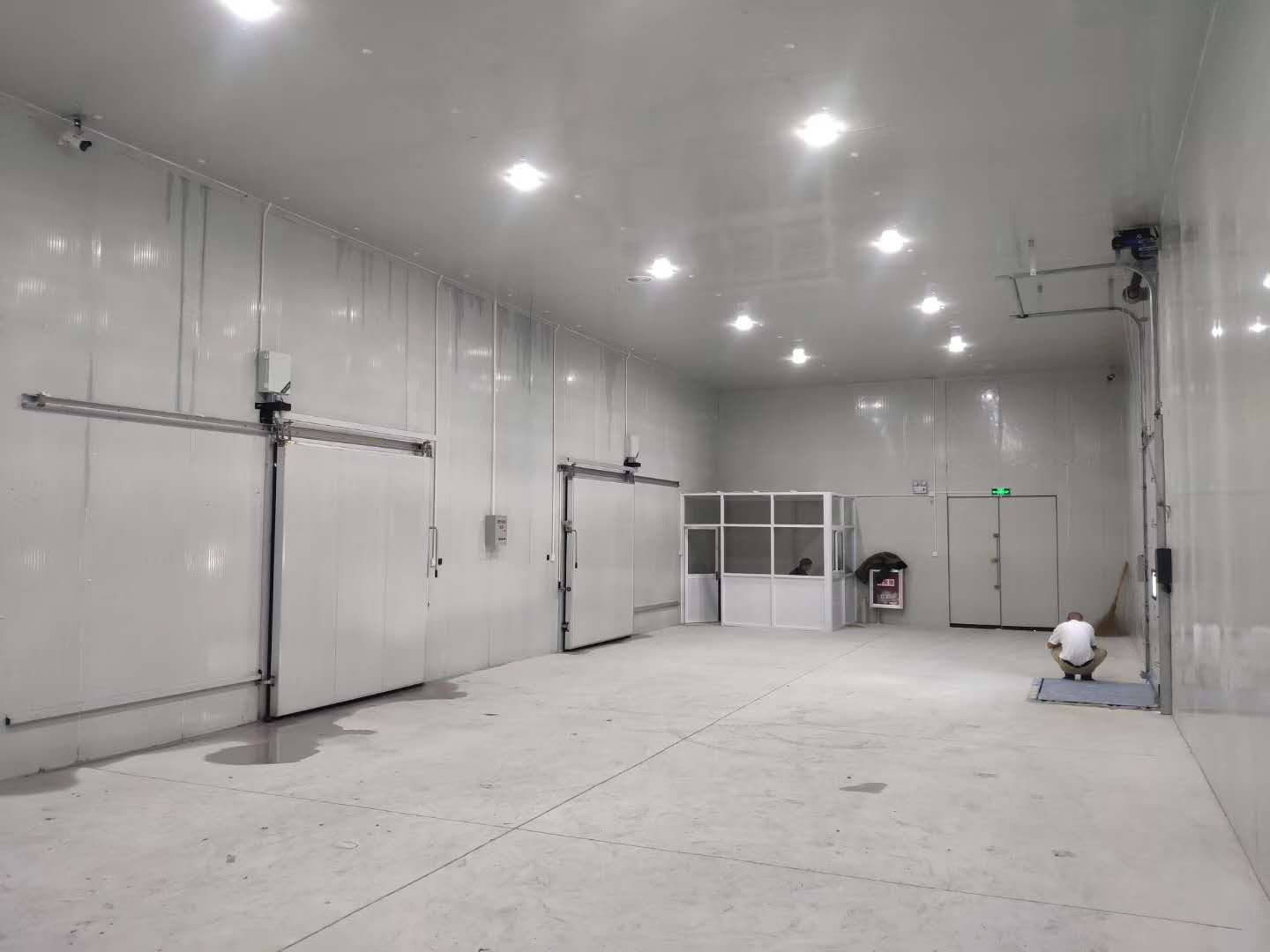 青島?？登嚓栯娮由虅沼邢薰?000平方海參冷庫